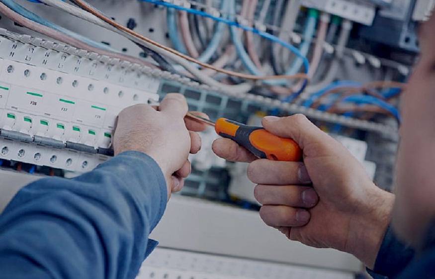 Electrician in Pflugerville